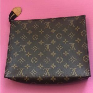 Louis Vuitton Monogram Toiletry Pouch 19